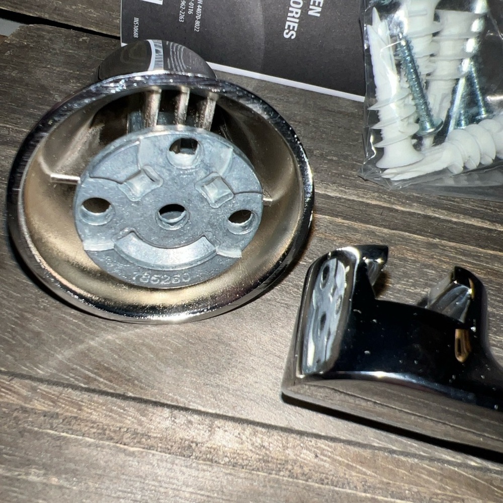 Moen Chrome Pivoting Toilet Paper Holder - Picture 7 of 8